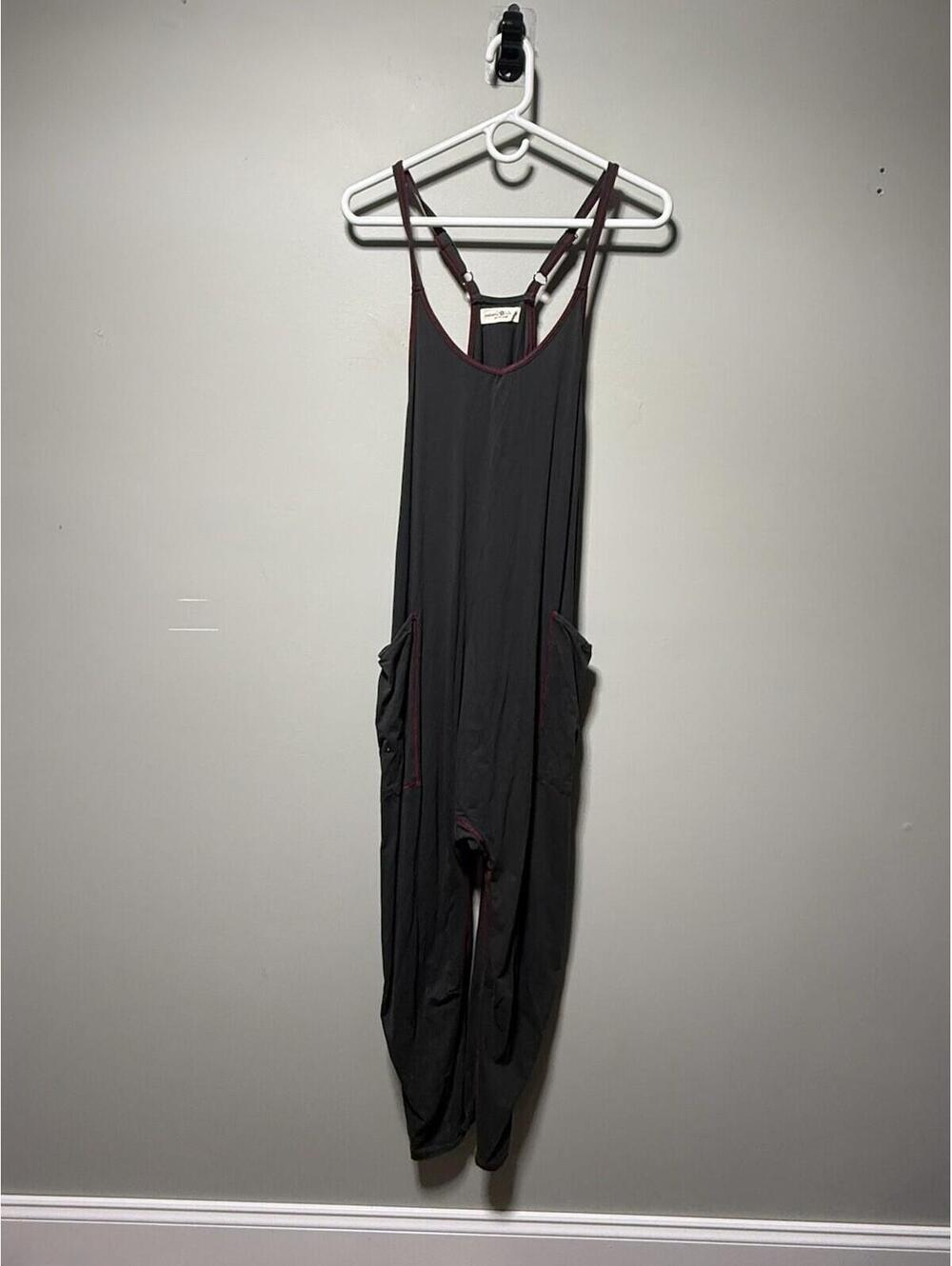 Natural Life Lucy Jumpsuit Charcoal Gray Red Contrast Stitch M Boho Comfy